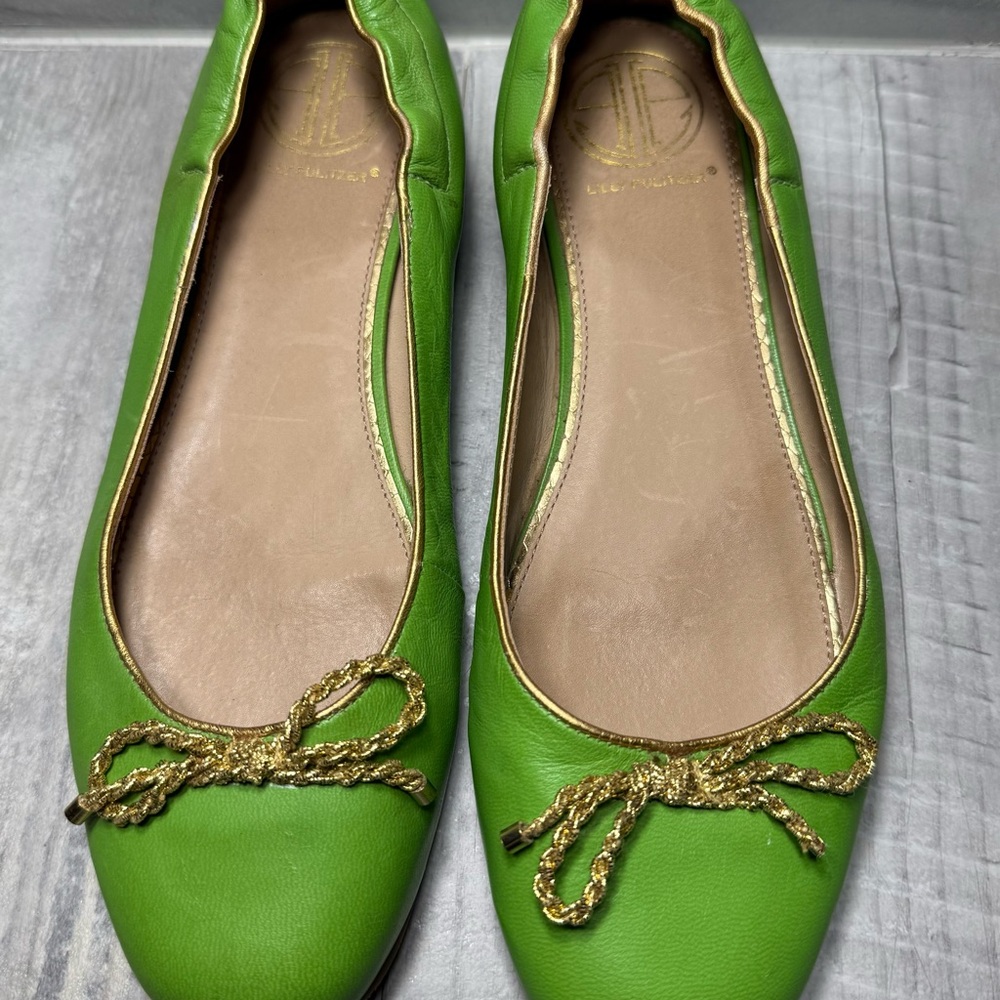 Lily Pulitzer Green Leather Ballet Flats with Gold Rope Bow - Picture 4 of 12